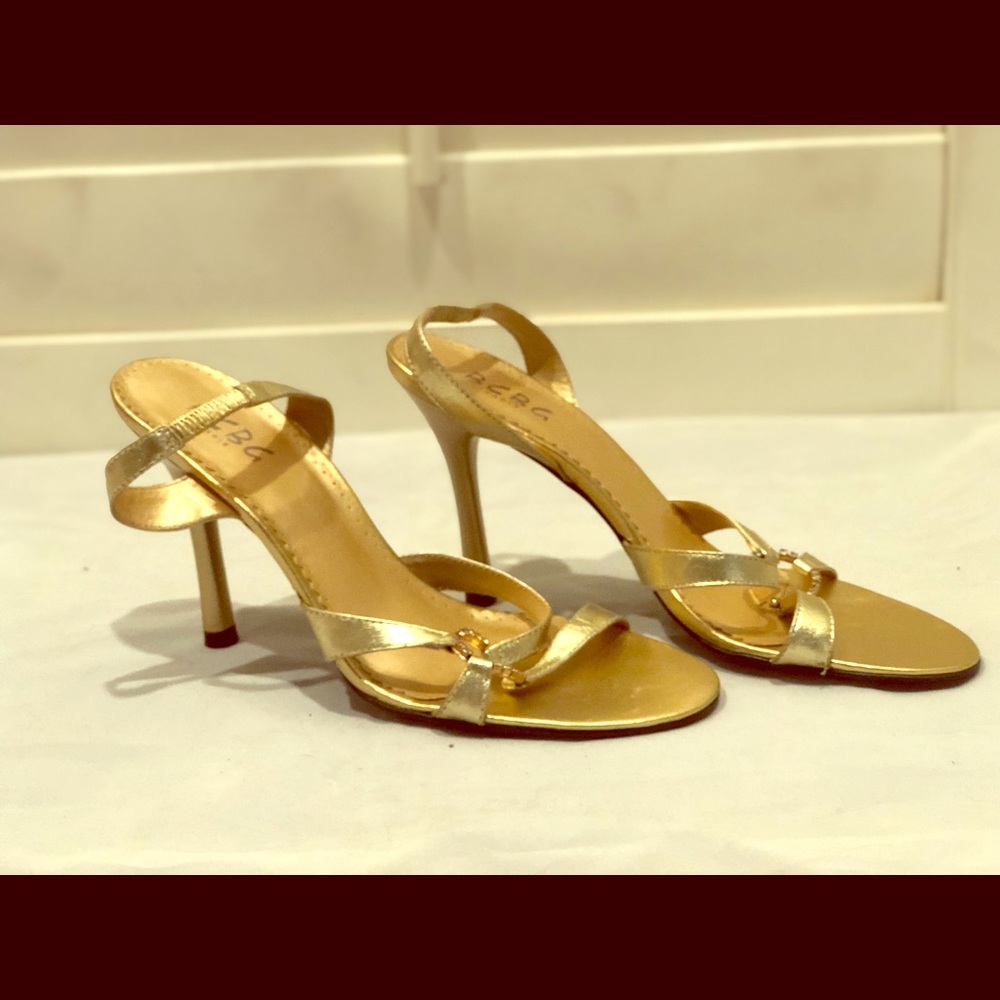 BCBG Gold Leather Rhinestone Strappy Sandals 8.5M
